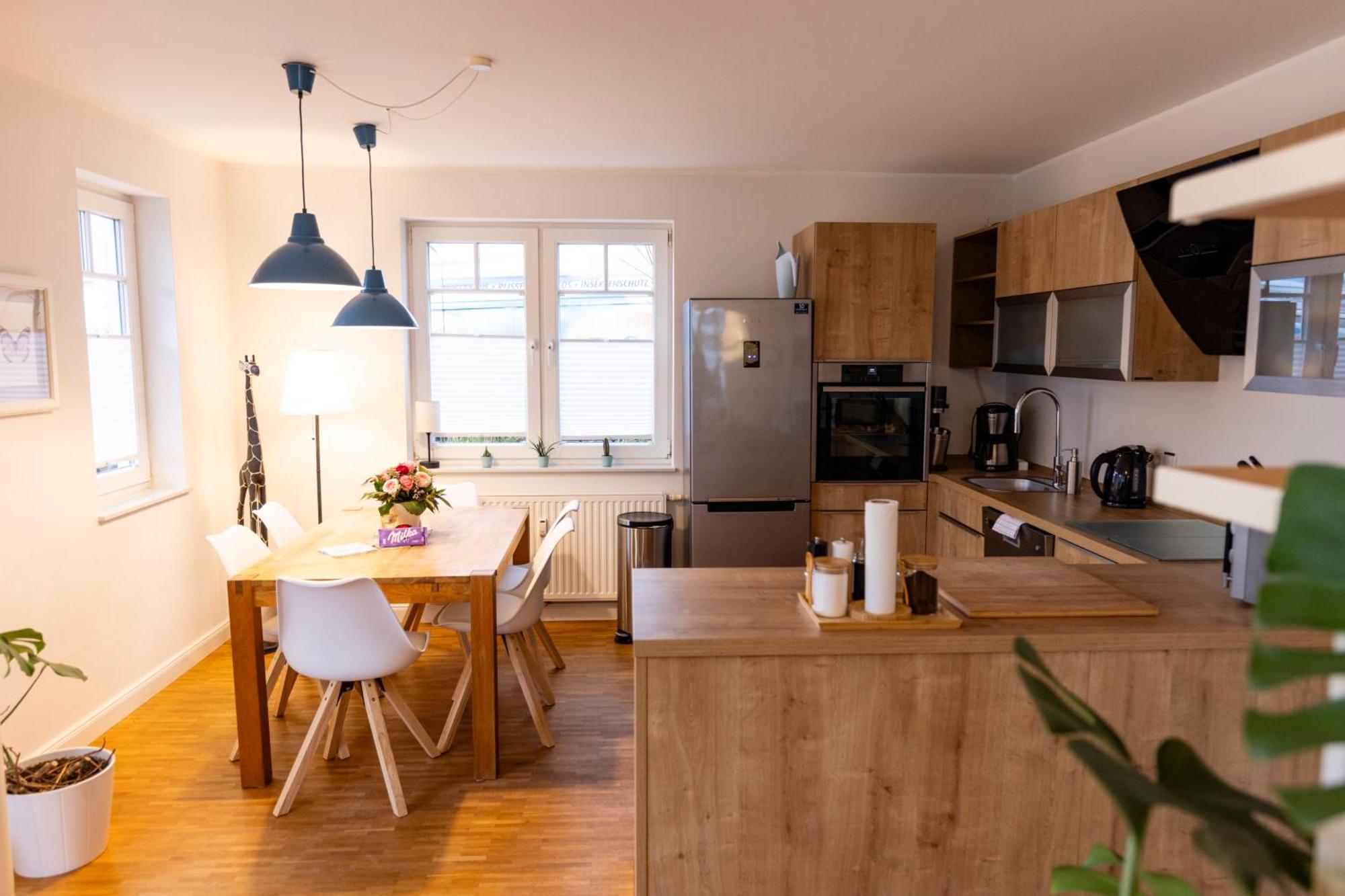 Smartfewo - Home - Zentral - Terrasse - Parkplatz Oldenburg Exterior foto